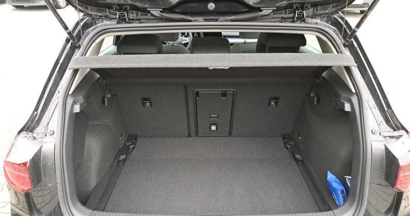 Volkswagen Golf cena 135500 przebieg: 3508, rok produkcji 2023 z Bielsk Podlaski małe 529